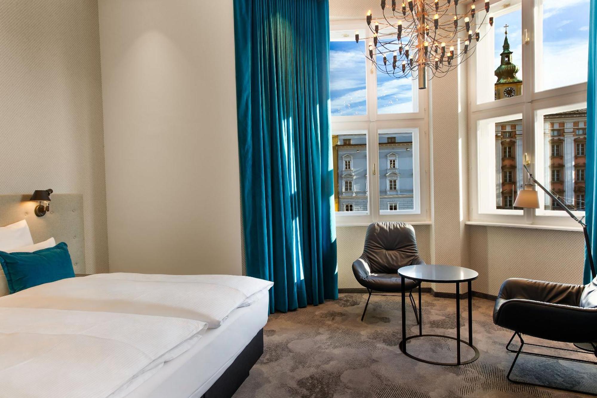 Motel One Linz-Hauptplatz Exterior foto